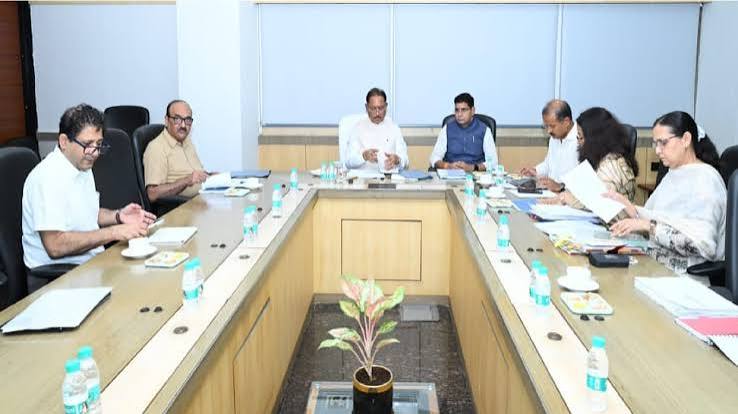 बी-1, खसरा, ऋण पुस्तिका एवं भूमि संबंधी अन्य जानकारी व्हाट्सएप के माध्यम से उपलब्ध कराने की होगी व्यवस्था