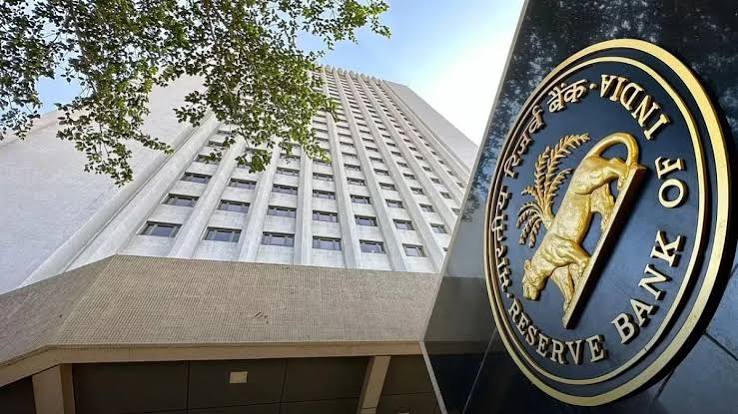 फाइनेंस कंपनियों पर RBI की कार्रवाई, नियमों के उल्लंघन पर भरना होगा लाखों का जुर्माना