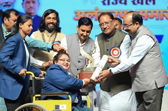 छत्तीसगढ़ के 666 खिलाड़ियों का सम्मान, CM साय ने बांटी ₹1.74 करोड़ से ज्यादा की पुरस्कार राशि