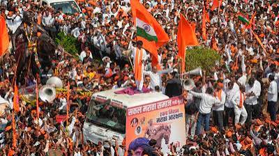 जरांगे के अनशन से महाराष्ट्र की सियासत में उबाल, आरक्षण मुद्दे पर बढ़ी हलचल