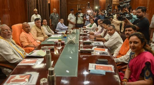 सर्वदलीय बैठक में सीएम योगी का संदेश, जनहित के मुद्दों पर रचनात्मक बहस करें जनप्रतिनिधि