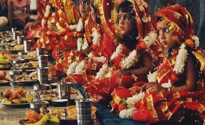नवरात्रि में कन्या पूजन के बिना अधूरा माना जाता है व्रत, जानें इंद्रदेव से जुड़ी मान्यता और बटुक पूजा का महत्व