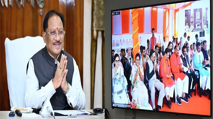 मुख्यमंत्री विष्णु देव साय ने सूरजपुर को दी 232 करोड़ रुपये से अधिक के विकास कार्यों की सौगात