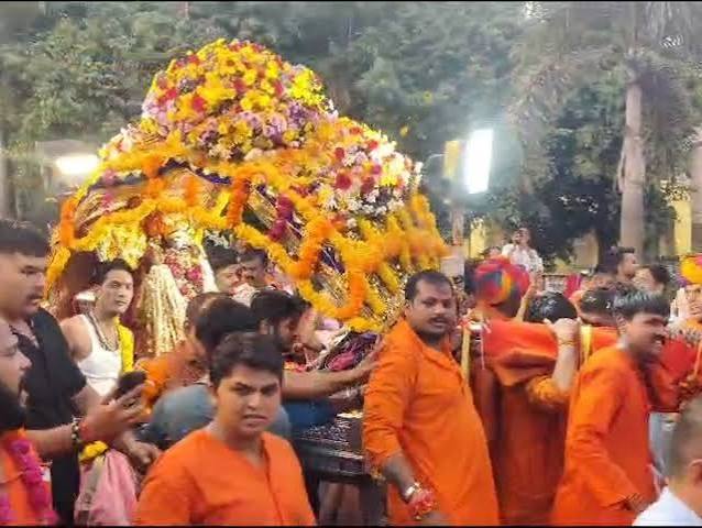 विजयादशमी पर उज्जैन में राजसी वैभव के साथ निकलेगी बाबा महाकाल की सवारी, शमी वृक्ष और शस्त्रों का होगा पूजन